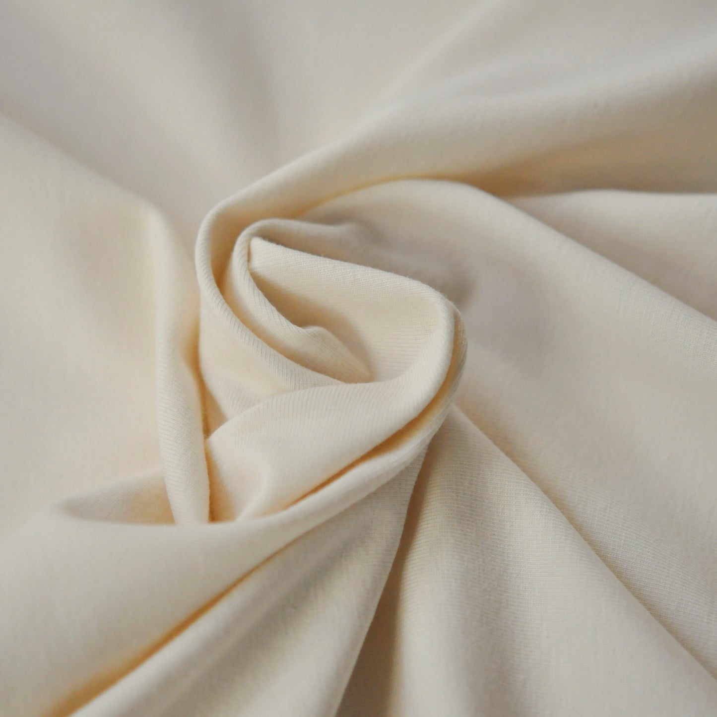 95% Organic Cotton, 5% Elastane Single Jersey - Ivory (2SP060)